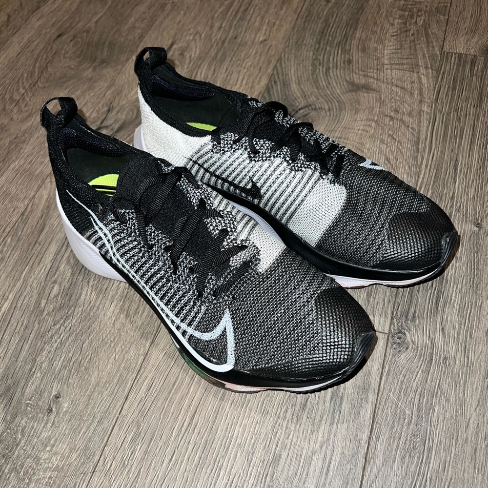 Nike Air Zoom Tempo FK